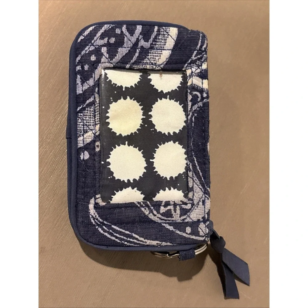 Vera Bradley Blue Paisley Wristlet Wallet ID Holder - Picture 2 of 5